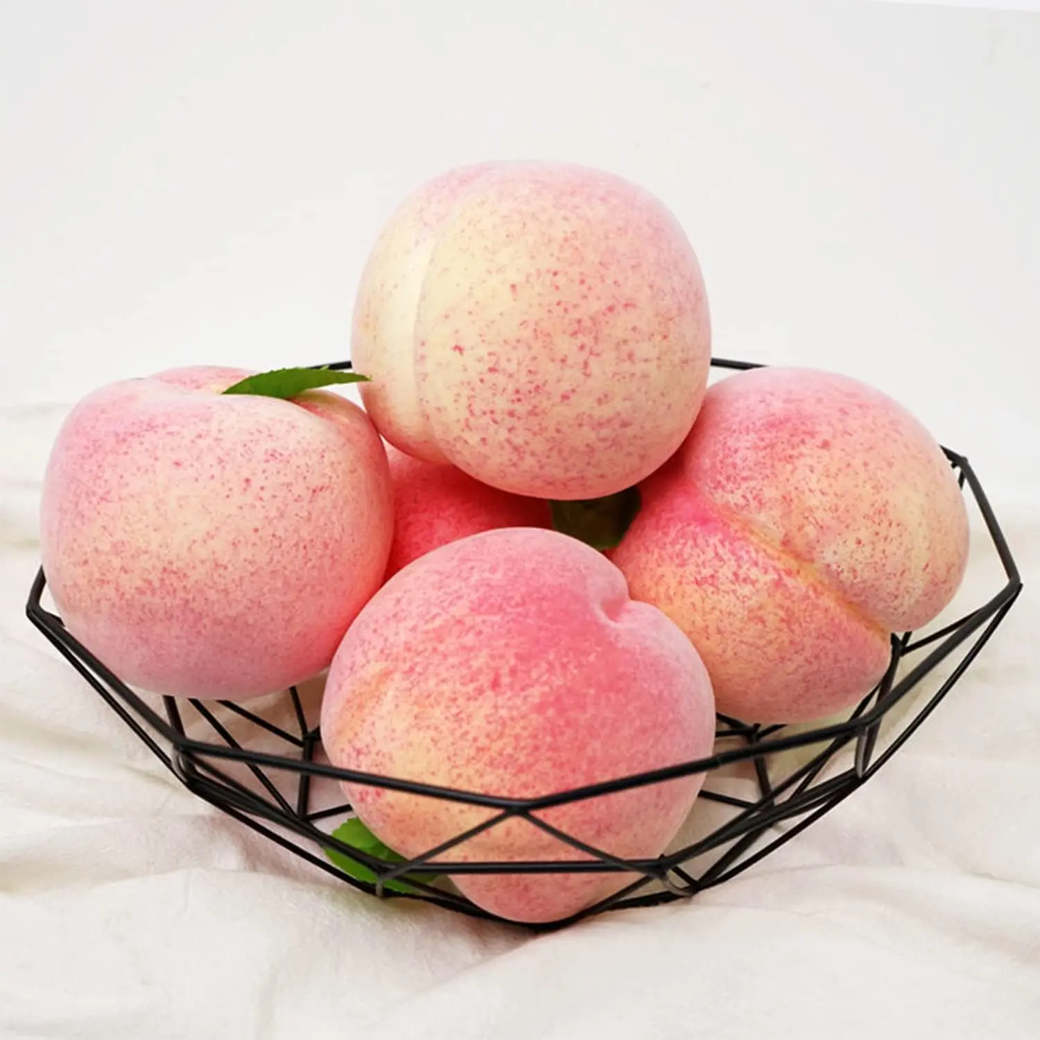 5Pcs Artificial Juicy Peaches Simulation Fake Fruits Peaches with Leaf Photo Props Home Decoration