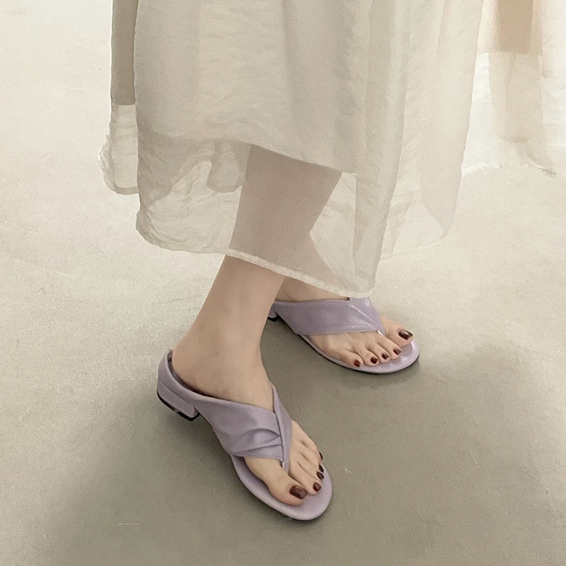 

Pleated Round Toe Clip-Toe Flip Flops Summer New Soft Sole Anti-Slide Heel Women's Shoes