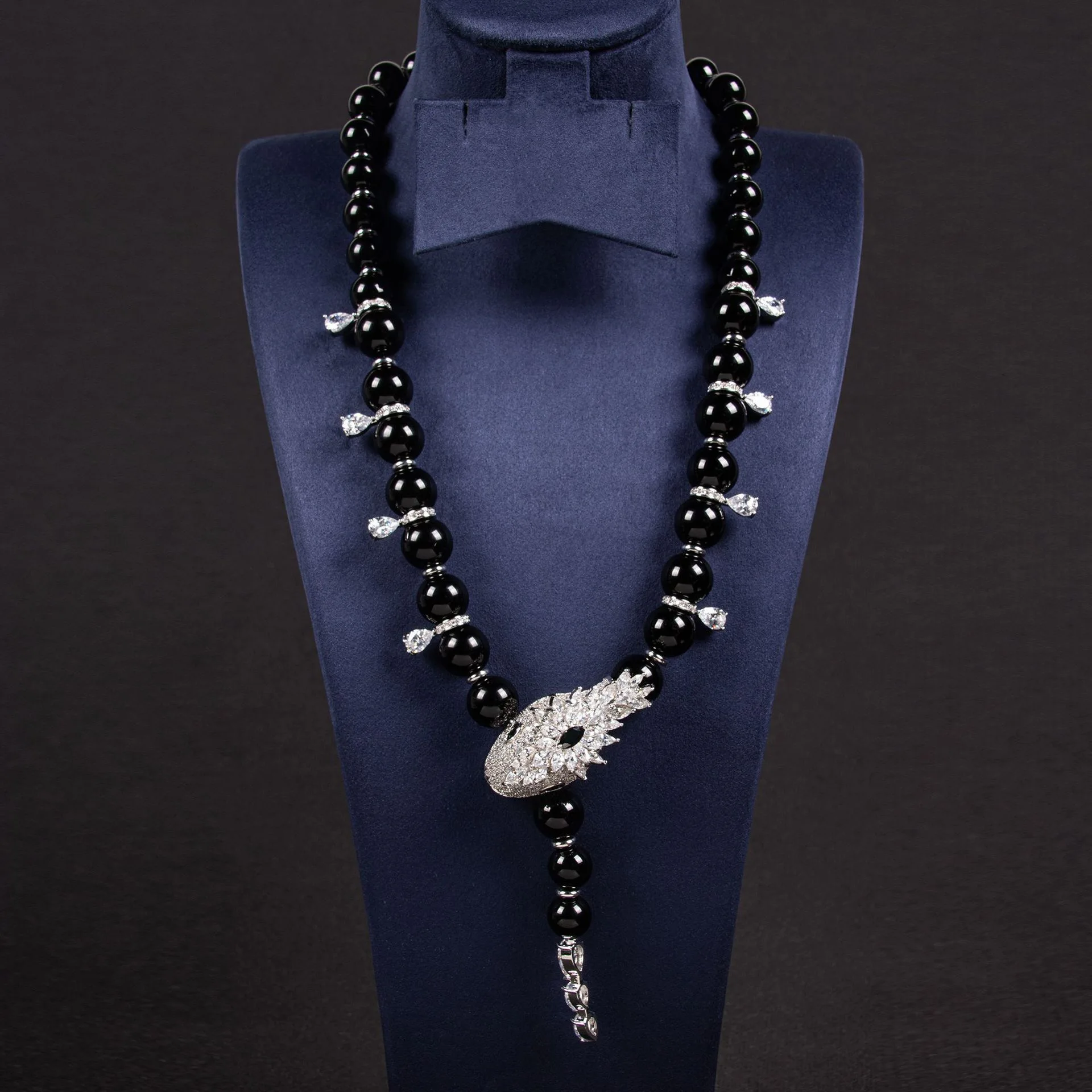 Vintage Black Green Agate Snake Shape Necklace Earrings Inlay Zircon High Quality Luxury Women Fashion Party Evening Jewelry
