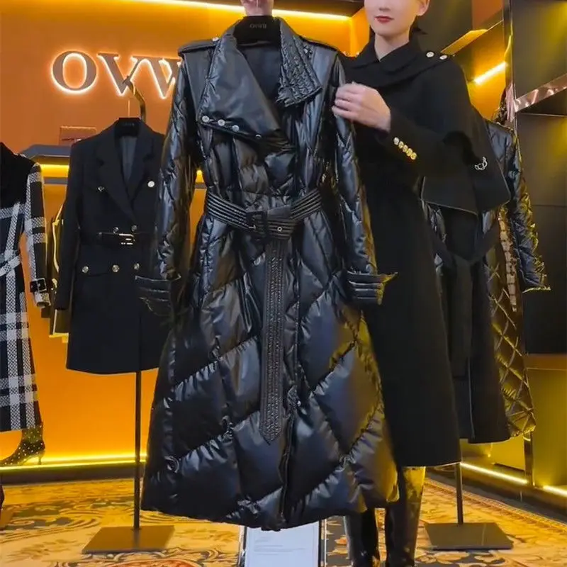 

This Year's Popular New Winter Black Glossy Rhombus White Duck Down Jacket Slim and Thin Women's Clothing Temperament Commuting