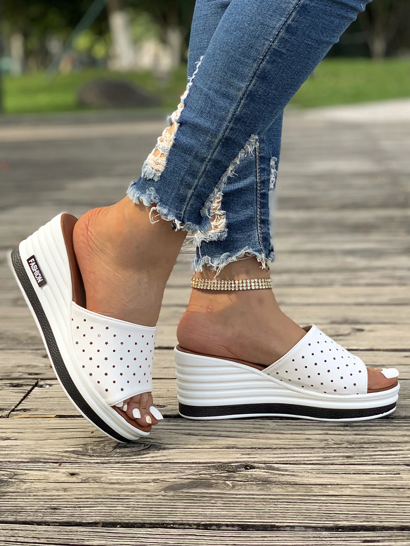 Summer Shoes for Women 2024 Fashion Peep Toe Wedges Slippers Outdoor Comfort Casual Ladies Slides Shoes Female Sandals 36-43