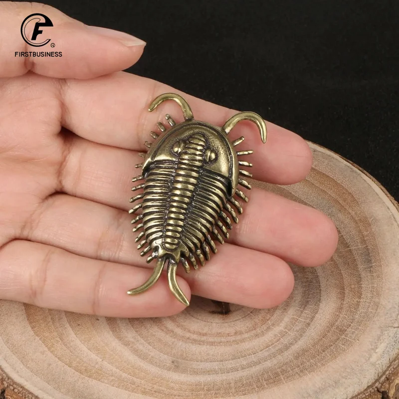 Brass Ancient insect Cambrian trilobite Small Statue Office Desktop Ornaments Tea Pets Crafts Animal Figurines Miniatures Toy