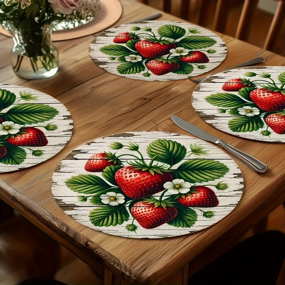 4PCS retro strawberry round placemat for home decoration, kitchen, banquet and party table decoration, holiday table layout, durable tableware, round table mat 15X15 inches, polyester material