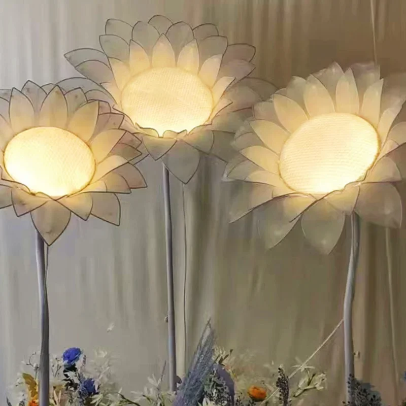 Wedding props wrought iron luminous sunflower street light wedding scene decoration background stage arrangementlightingornament