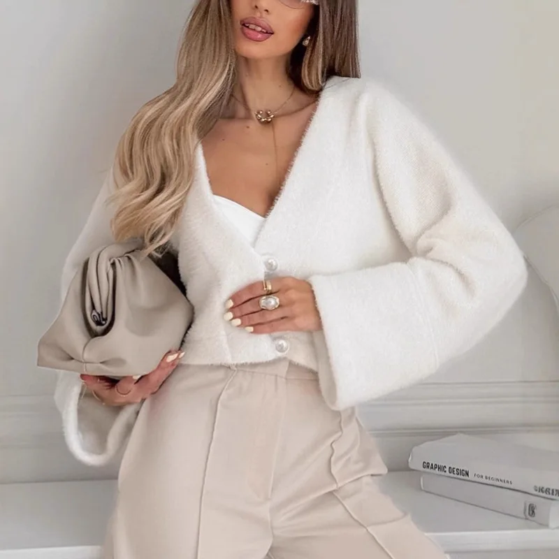 

New V-neck Single Breasted Faux Fur Jacket Loose White Pearl Button Furry Jacket Fluffy Short Solid Faux Mink Luxury Plush Coat