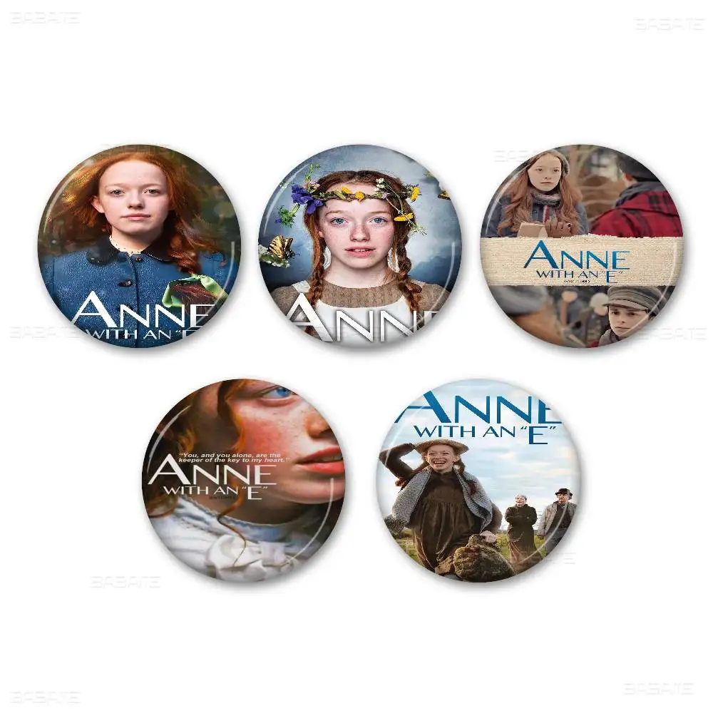 آن مع فيلم E دبوس زر ناعم قابل للتخصيص للنساء مجوهرات إبداعية شارة مضحكة قبعة لمحبي الرسوم المتحركة