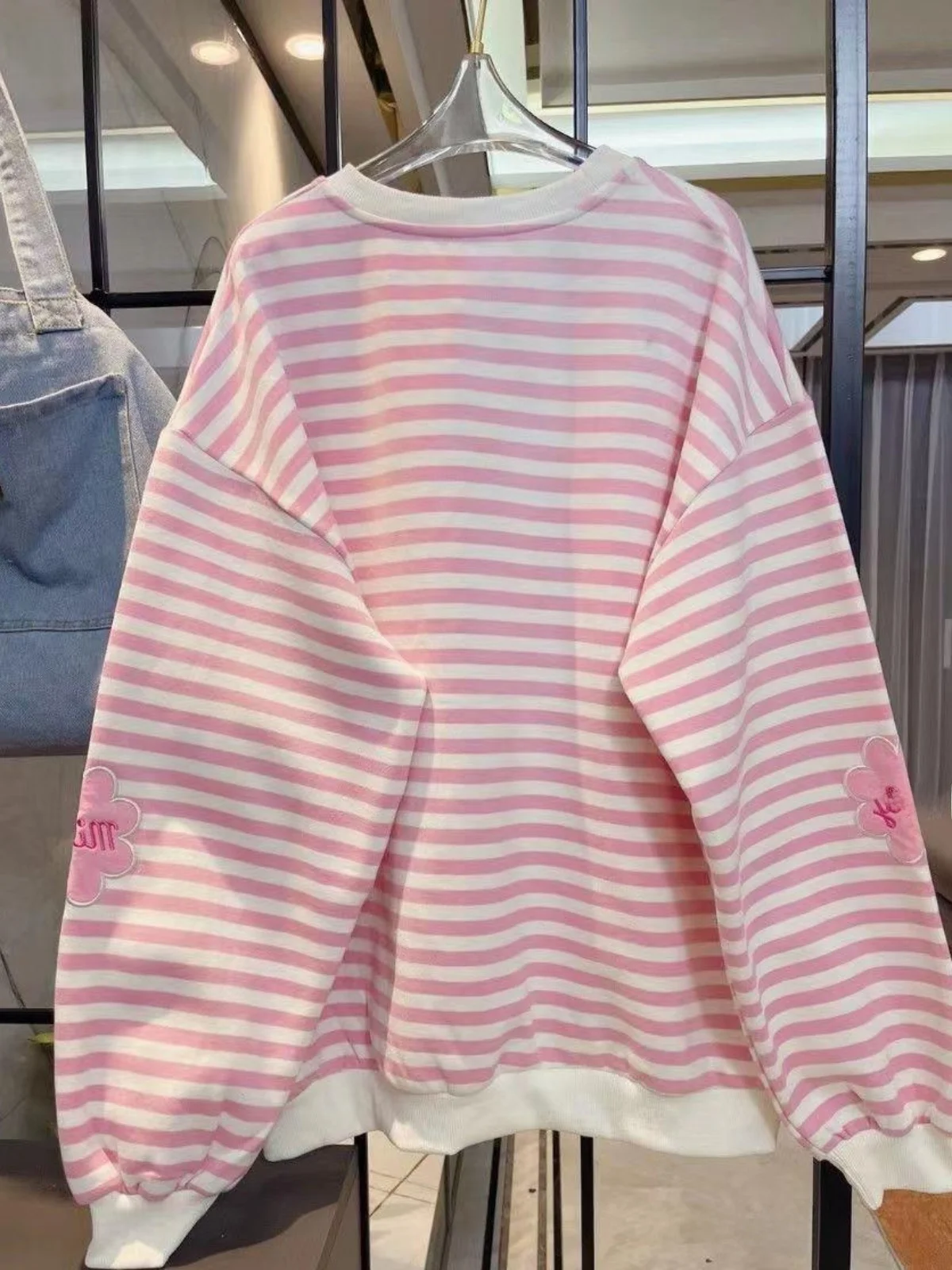 Extra grote 300-Pou ronde Ne puur katoenen hoodie dames herfst winter borduurwerk anti-aging roze halflange gestreepte top