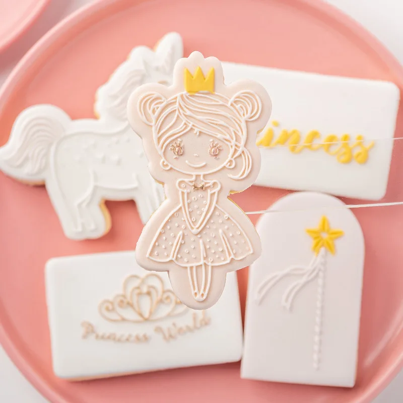Unicorn Butterfly Castle Princess Cake Cookie Press Stamp Embosser Cutter Acrylic Fondant Sugar Craft Cake Cake Decoration Tool