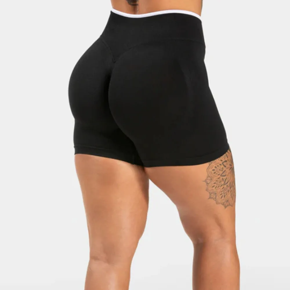 Pantaloncini da yoga attillati traspiranti senza cuciture da donna Fitness Corsa a tre punti Nuovi pantaloni da yoga attillati sportivi color pesca