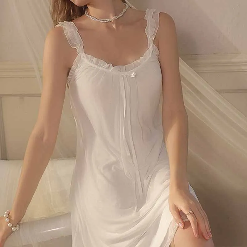 

Sexy Backless Lace Nightgown Summer New Bow Decor Fresh Style Home Dress Spaghetti Strap Nightdress Comfortable Bathrobe Gown