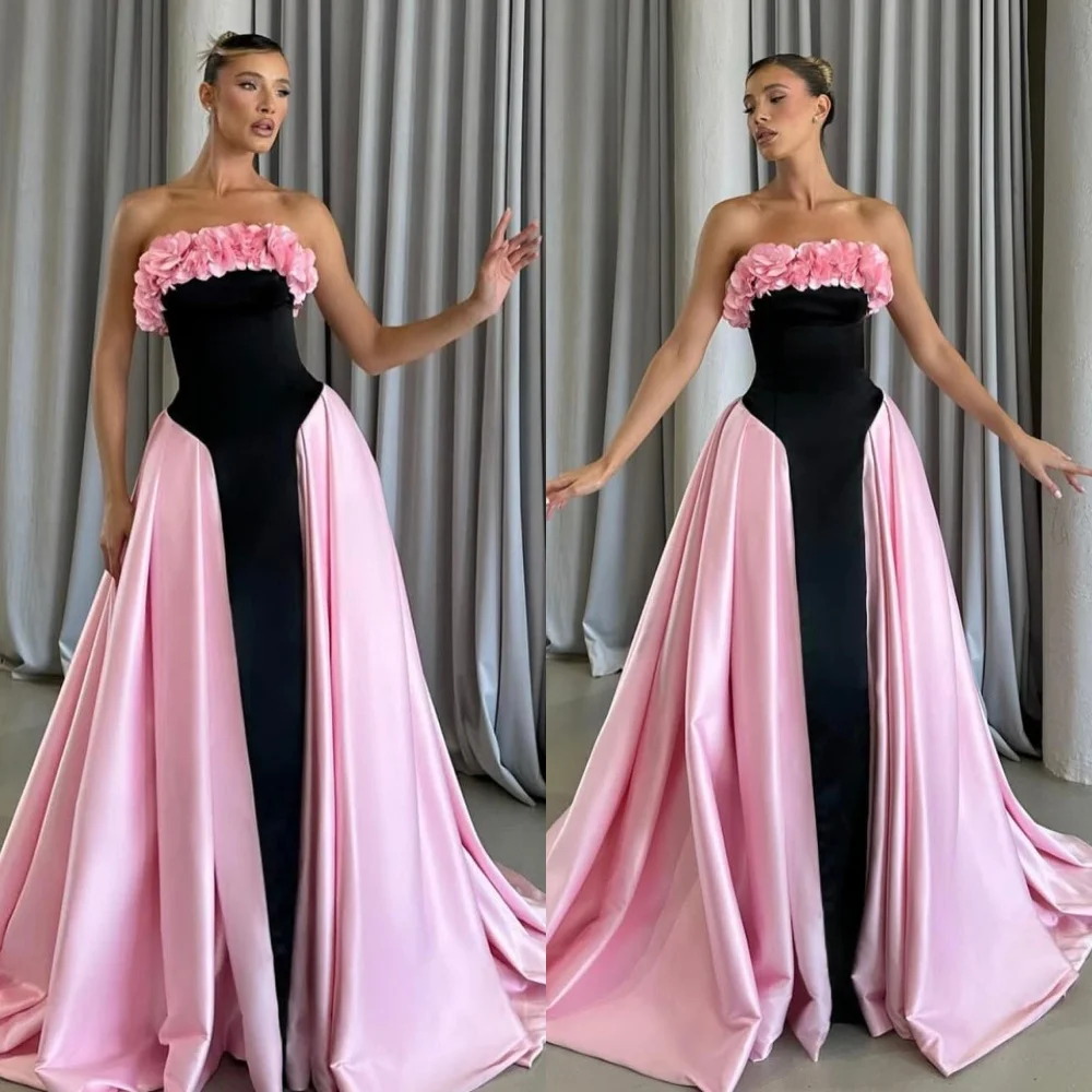 Aangepaste eenvoudige roze satijnen avondjurk Prachtige strapless mouwloze homecoming-jurken Mode-jurken voor speciale gelegenheden