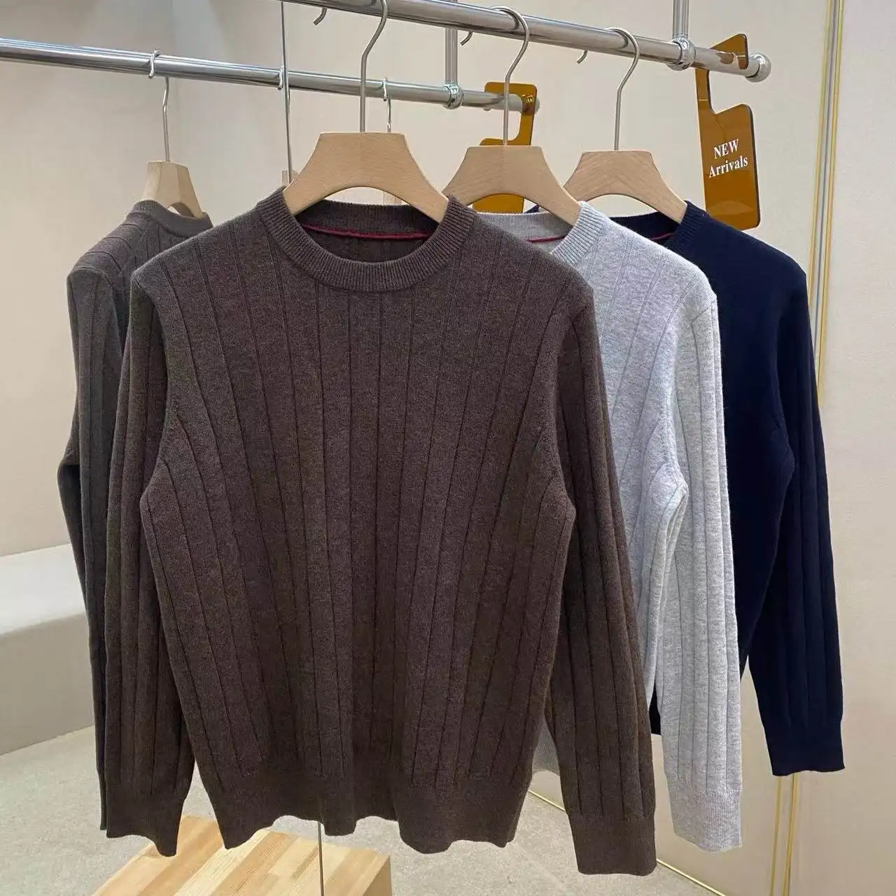 

BC Italy Old Money Style Men's Crew Neck Wool Blended Knitted Sweater