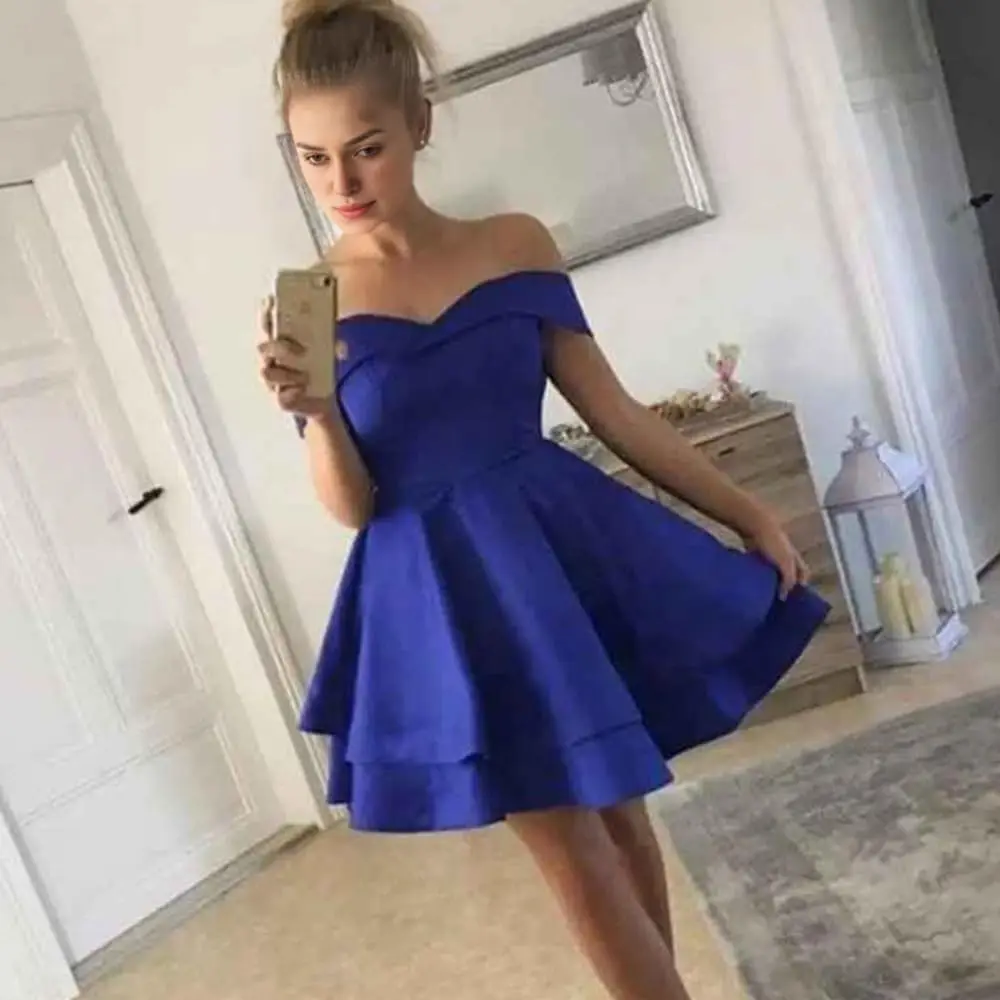 فساتين كوكتيل نسائية على شكل حرف A عنابي قصير من الساتان ورقبة على شكل حرف V خارج الكتف فساتين العودة للوطن فوق الركبة، صغيرة