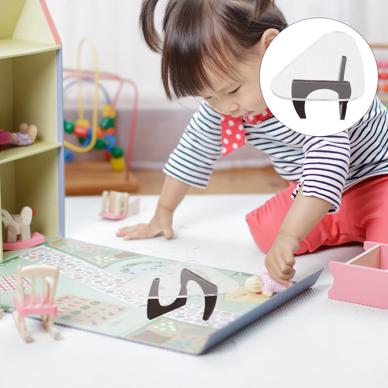 

2 шт. миниатюрных треугольных чайных столика для кукольного домика, реалистичный реквизит для сцены гостиной, декор для маленького домика, детский игровой набор