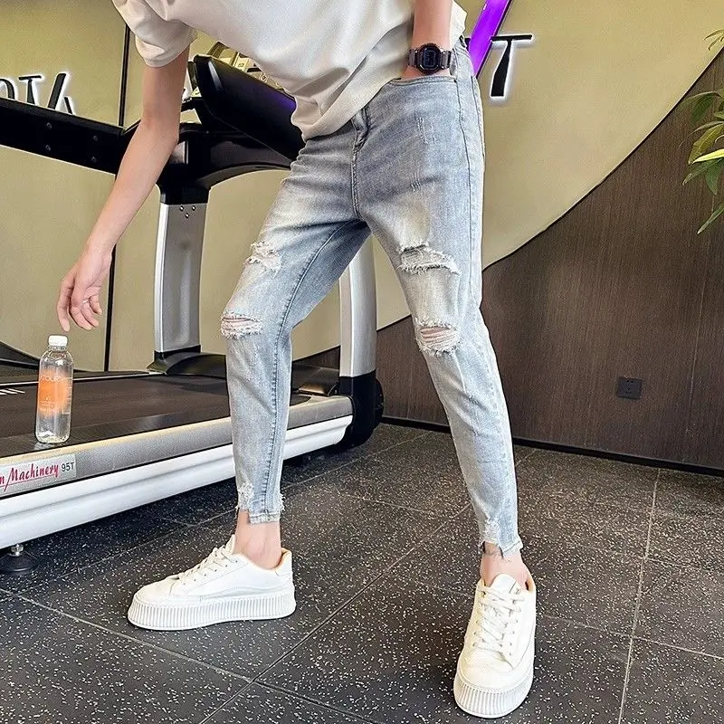 

Summer Thin 2025 Vintage Clothing Jeans Men's Slim Fit Beggar Hole Casual 2025 New Spring and Summer Distressed Cargo Pants Men