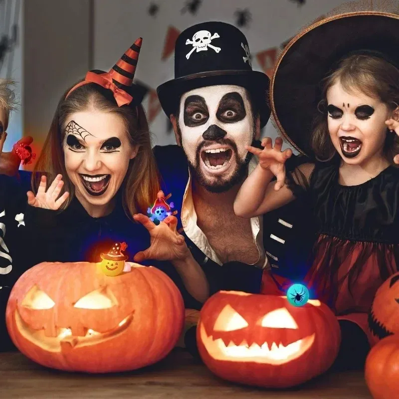 10-50 Stück LED-Ringe, Halloween-Leuchtringe in Form von Geistern und Fledermäusen, leuchtende Finger-Ringe, Halloween-Party, Geburtstagsgeschenke, Dekorationen und Zubehör. – Detail 17