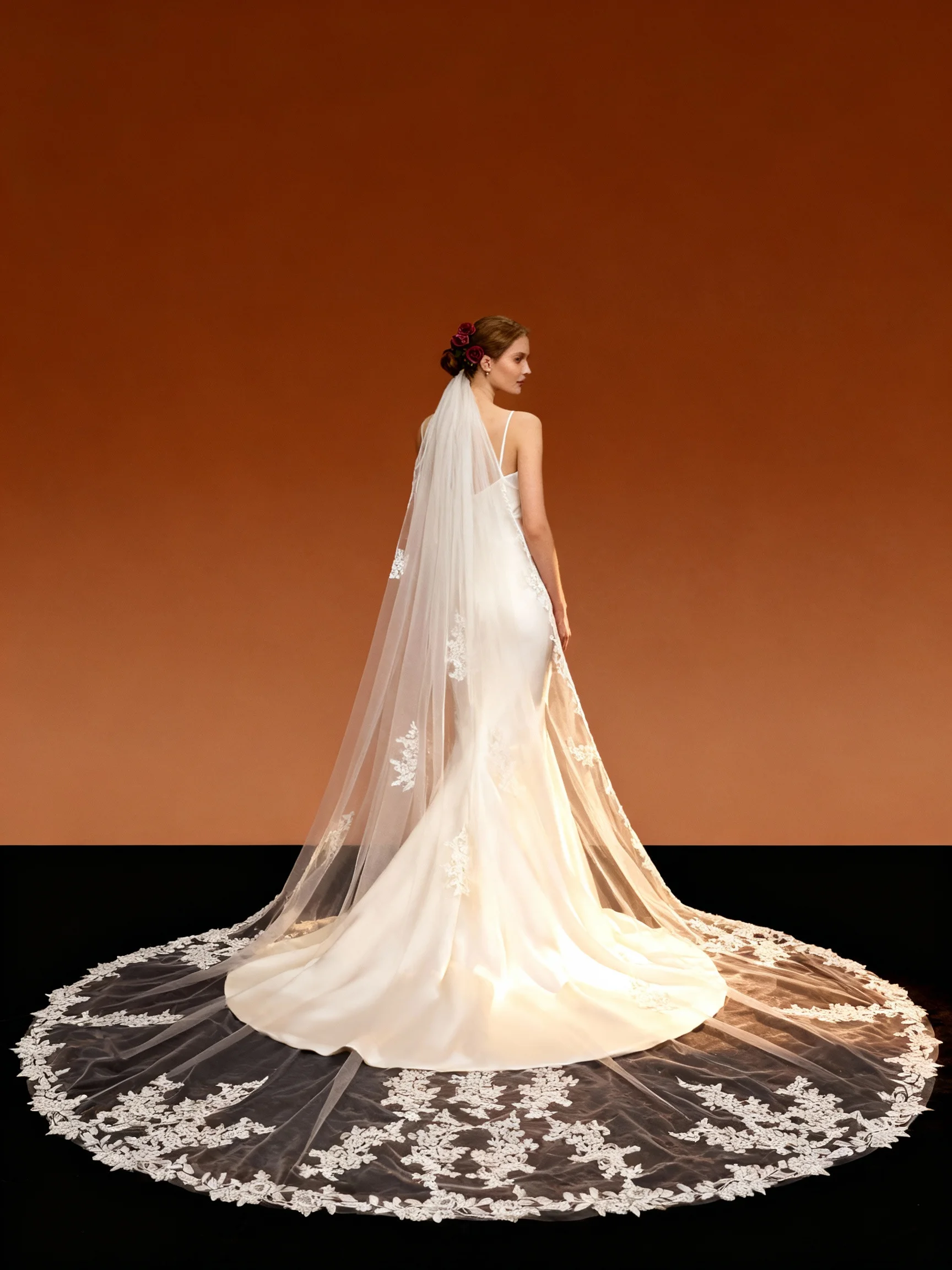 

Элегантная свадебная фата Veil&Vow с длинным шлейфом - прозрачный тюль с нежной белой кружевной отделкой