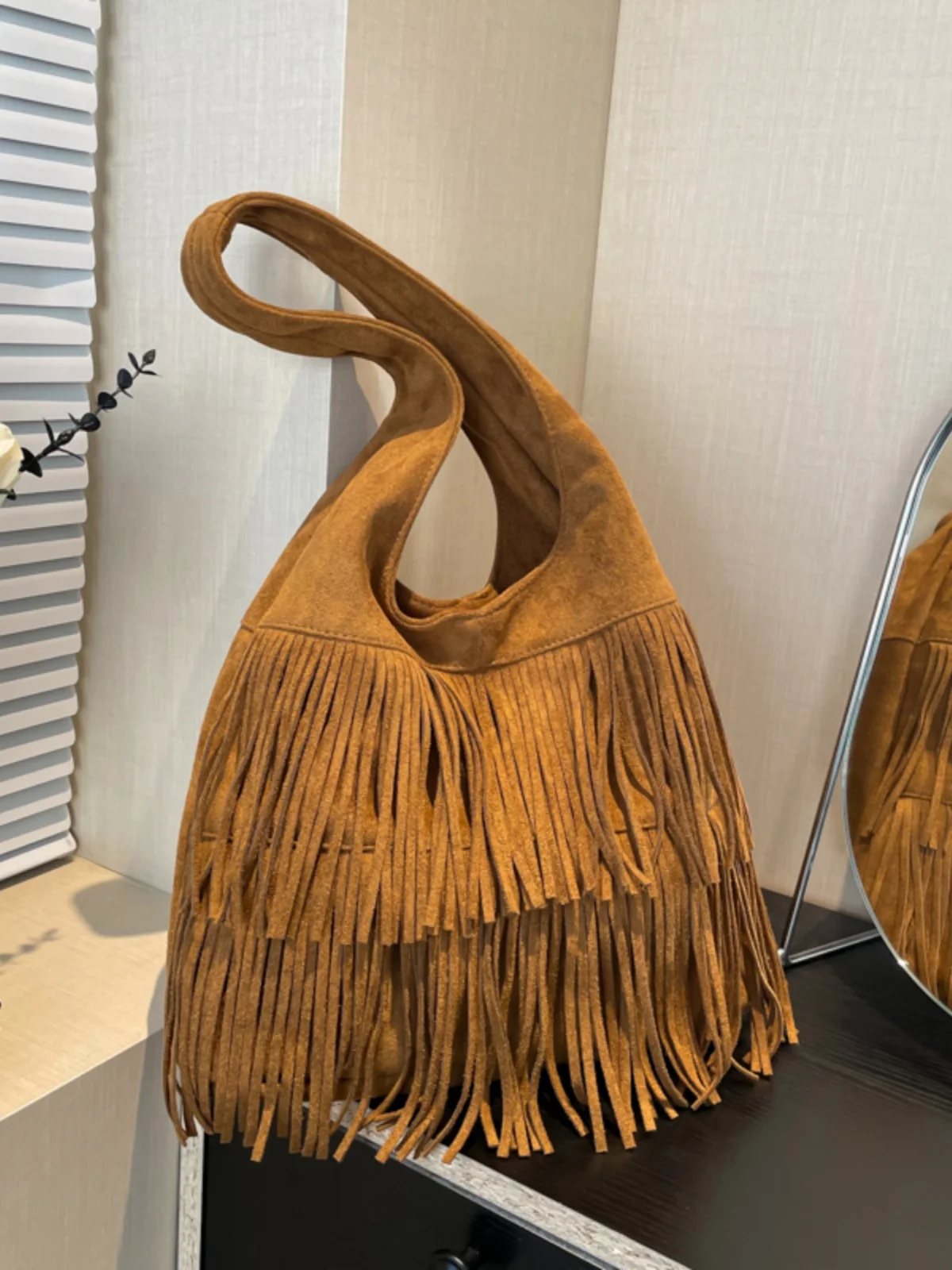 

Осень-зима, сумка через плечо с кисточками ручной работы, большая женская сумка Capaci, повседневный коврик, мягкий полиэстер