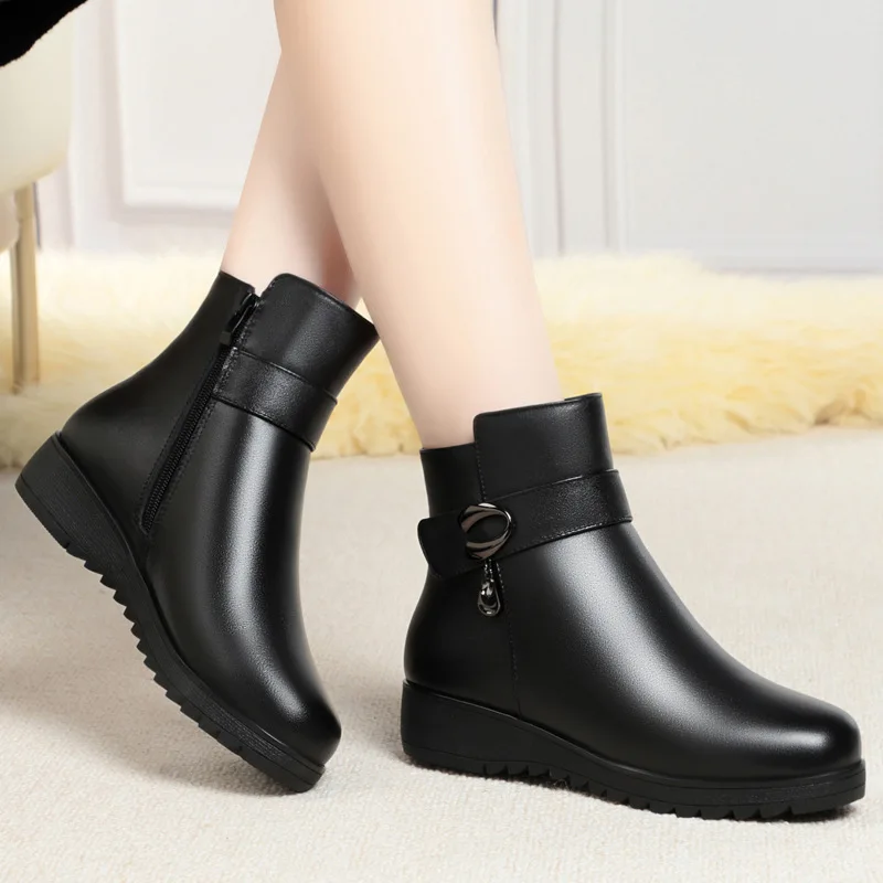 Mum Warm Leather Boots Women Winter Thick Bottom Padded Cotton Shoes Casual Comfort Side Zip Walking Flats Botas Femininas