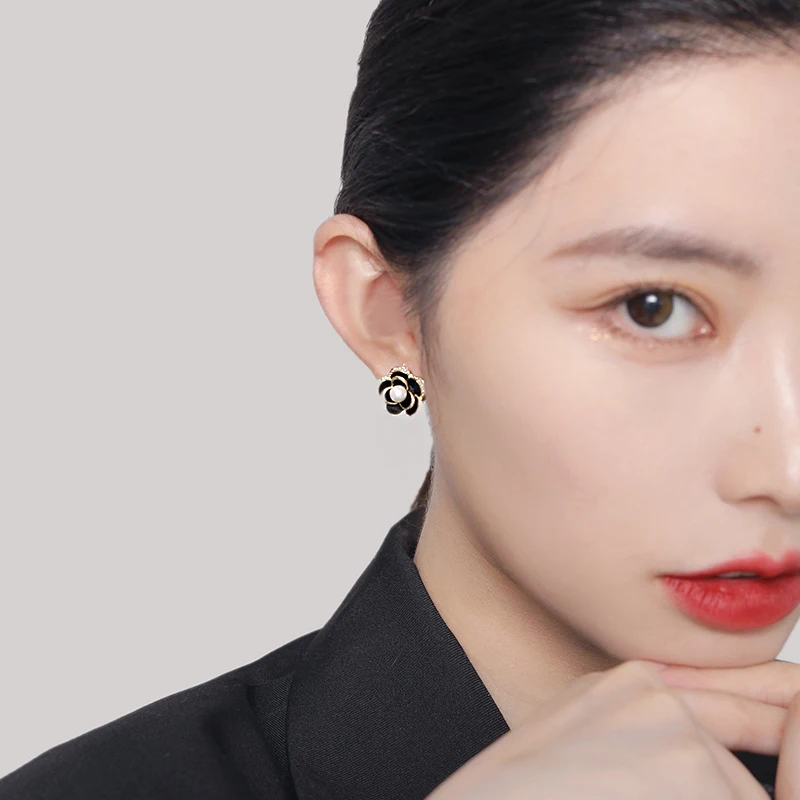 Elegant Sweet Pearl Black Camellia Flower Stud Earrings For Woman Girls Korean Celebrity Accessories Student Party Jewelry Gifts