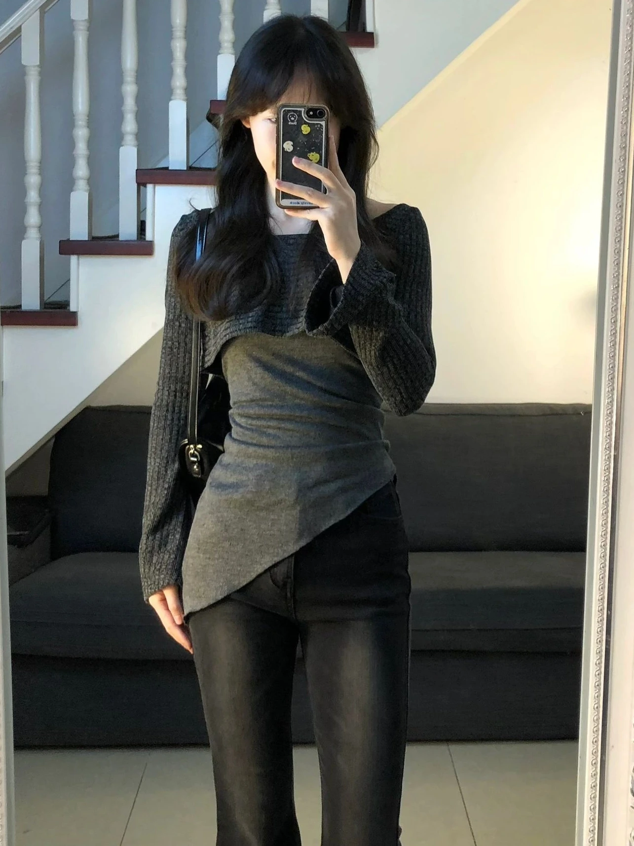 Coreano sle sexy camisola de malha feminina início do outono retro assimétrico design único high end sentimento topo na moda faion