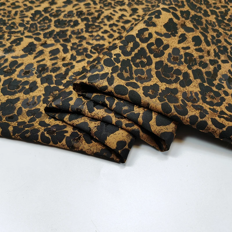 Imagem -02 - Leopardo Jacquard Damasco Tecido Europeu Clássico Moda Marca Design Vestido Terno Macio Fade-livre Material de Pano por Metro Costurar Diy