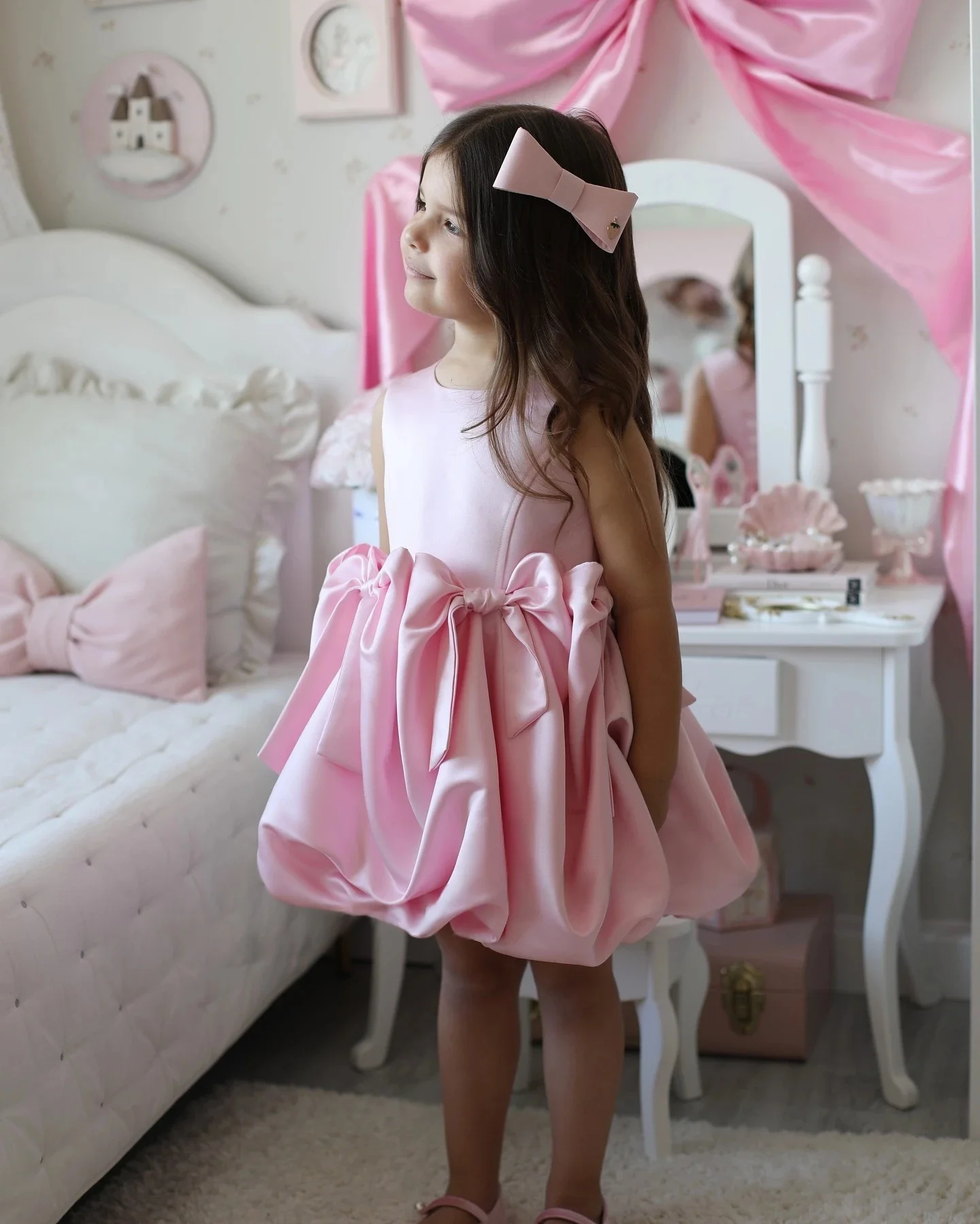 Custom Flower Girl Dress Wedding Dress Party Kids Sleeveless Satin Bubble Dress With Multiple Back Bows Formal Pageant Outfit