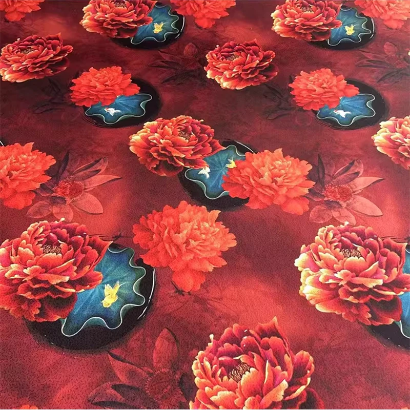 

Шелковая ткань Charmeuse 19 момме, 90% шелк тутового шелкопряда, 10% спандекс, с цветочным принтом «Красные розы», ширина 140 см (55 дюймов), 1 метр, XY084