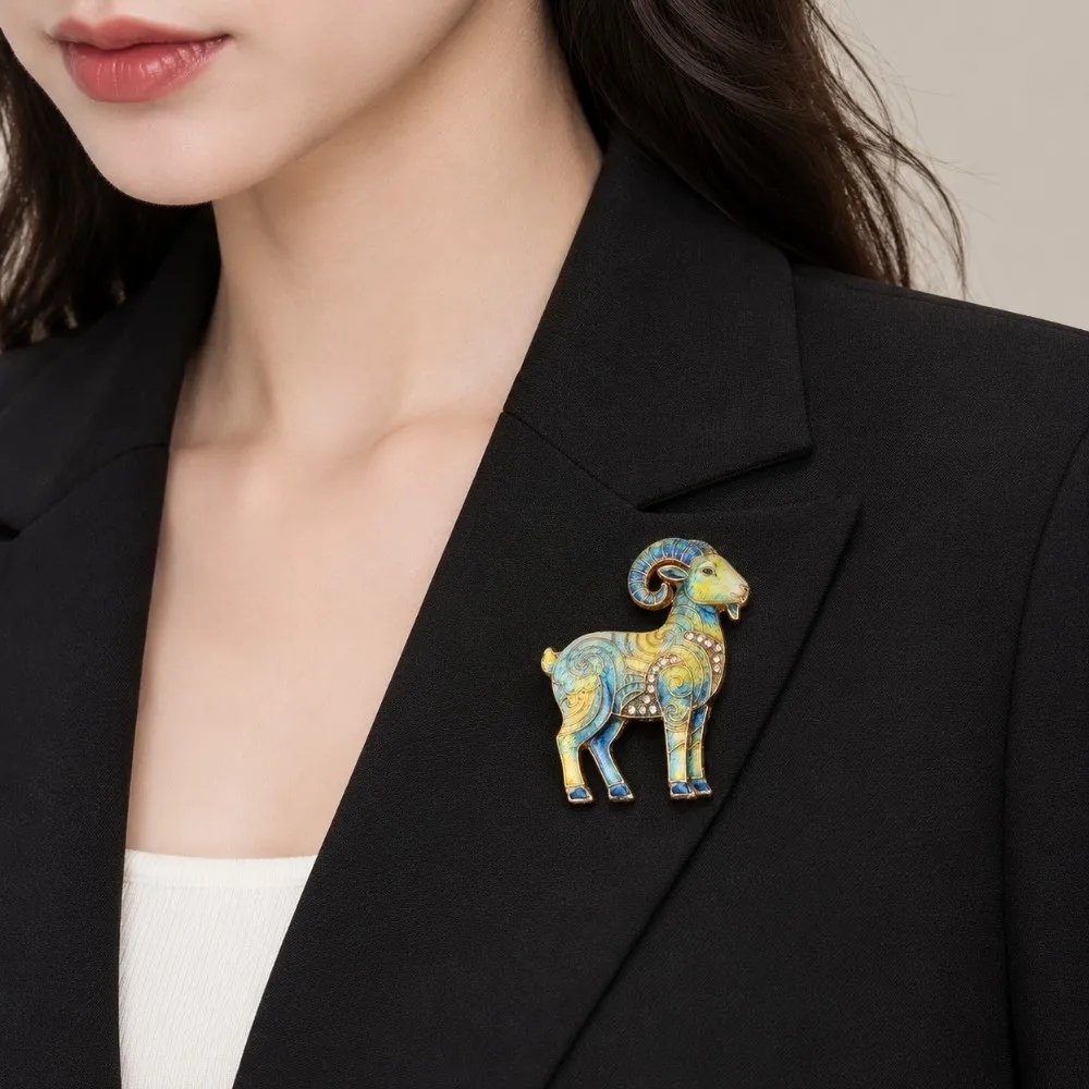 Year of The Sheep Beautiful Goat Enamel Brooch Elegant Diamond-inlaid Animal Pin Vintage Versatile Rhinestone Brooch Wedding
