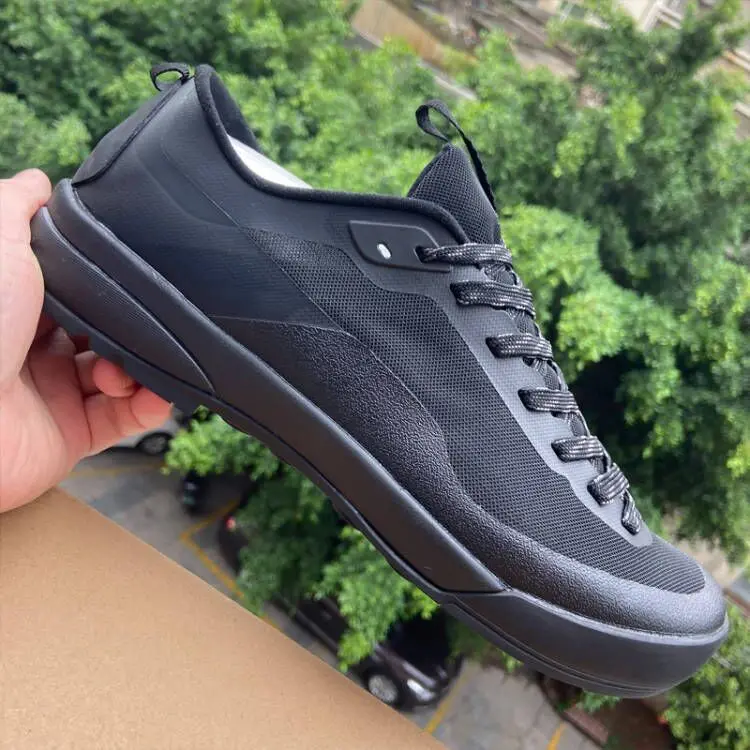 New Bestseller Unisex Breathable High-Quality Durable Anti-Slip Walking Shoes Strong Grip Shoes Excellent