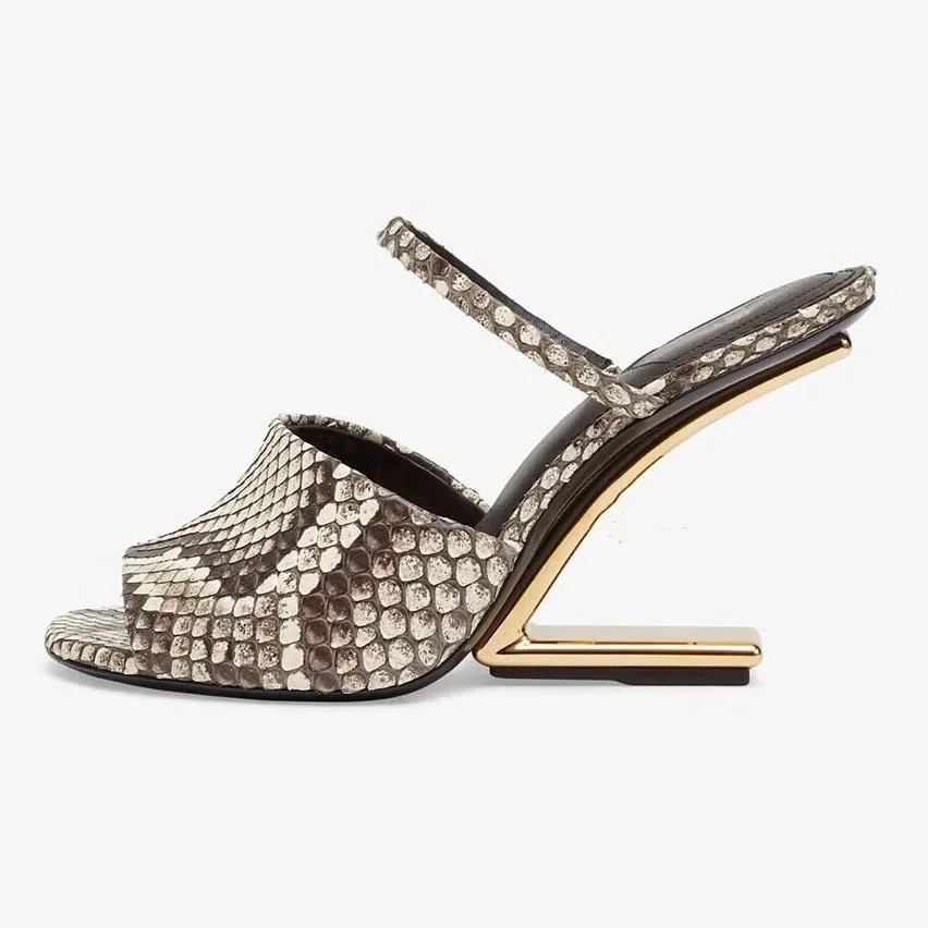 Zapatillas De Mujer De felpa blancas, Zapatillas con punta abierta, Zapatos serpentinos para Mujer, zapatos De tacón alto De charol dorado, zapatos femeninos