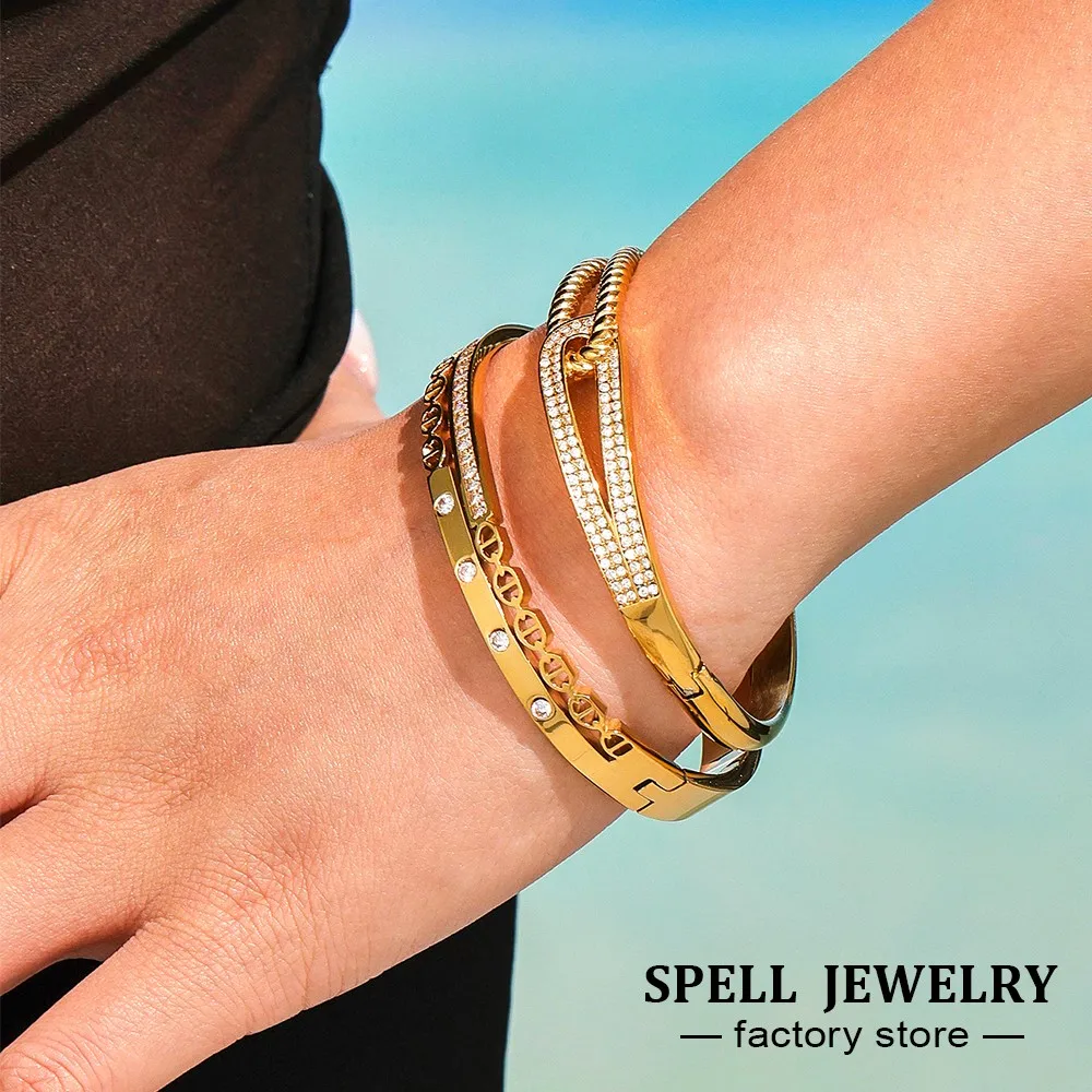 

Openable Bracelet Bangles In Stainless Steel 18k Gold Plated Waterproof Inlaid Multi Shiny Zircon Bracelets Bangle For Women