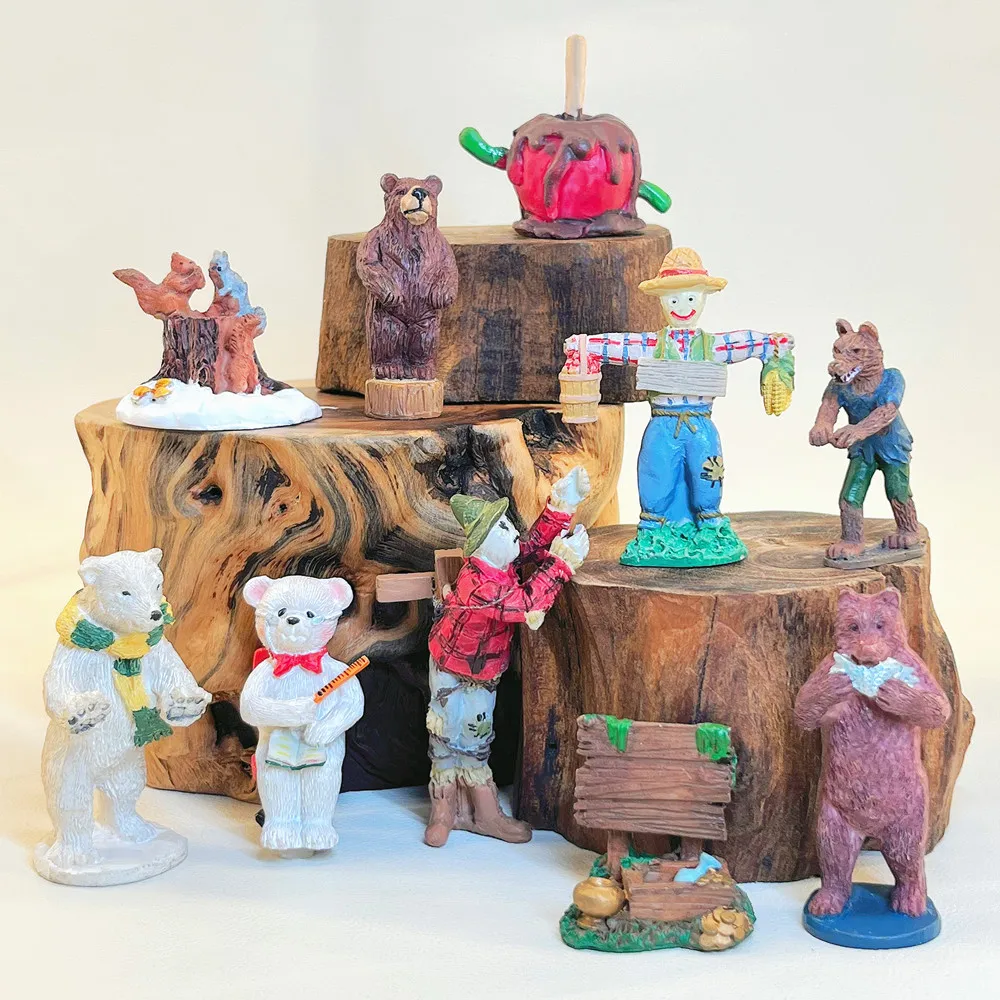 Fall Halloween Mini Resin Figurines Bear Squirrel Scarecrow Terrarium Bonsai Decor