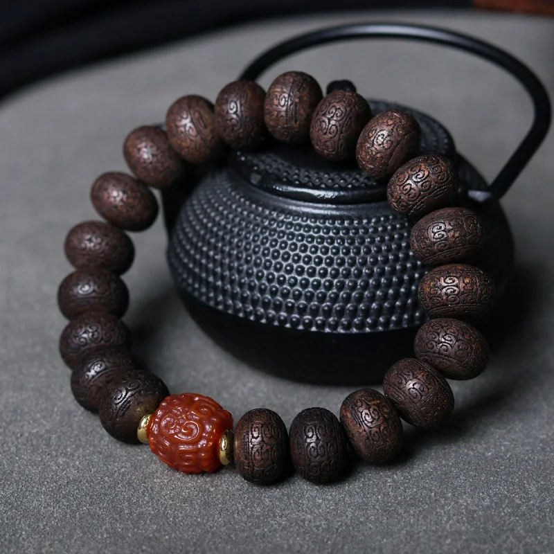 

Fuson Red Clay Eaglewood Carved Bead Playing Bracelet Crafts Wooden Bracelet Ornament Southern Red Agate Accessories Wholesale