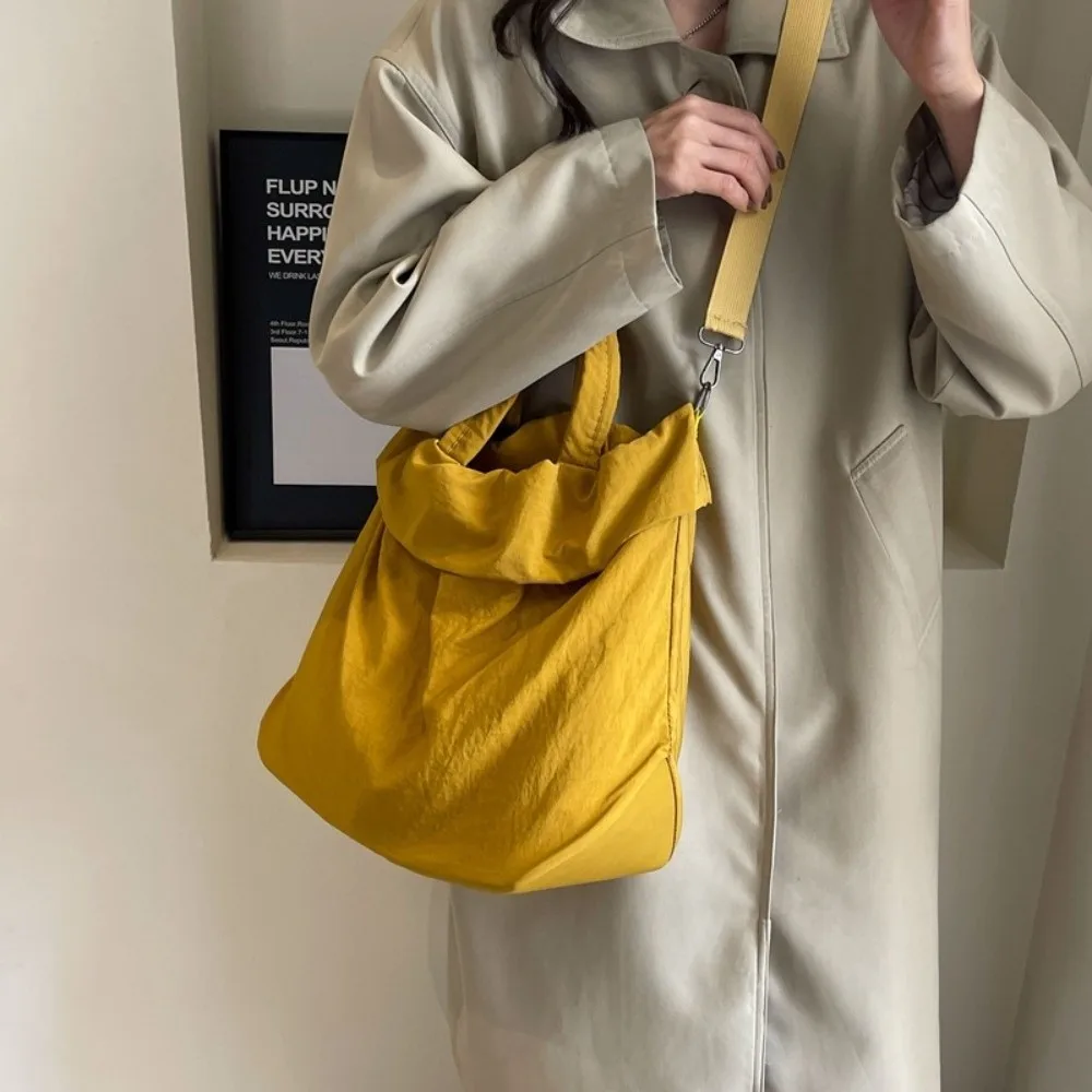 

Shopping Large Capacity Nylon Tote Bag Soft Lightweigh Woman Shoulder Bag Casual Solid Color Minimalist Handbag Travel