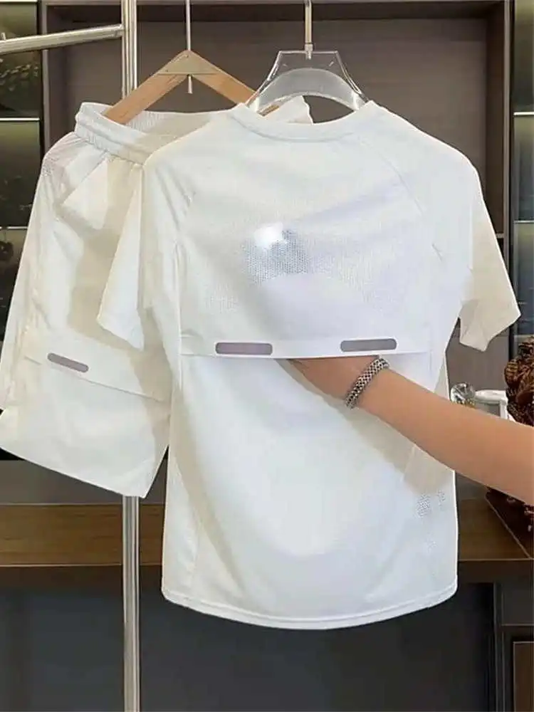 

Ice Silk Casual Sports Set Men's ort Sve T-irt 2025 New Summer Elastic orts Two-Piece Summer Wear M Model