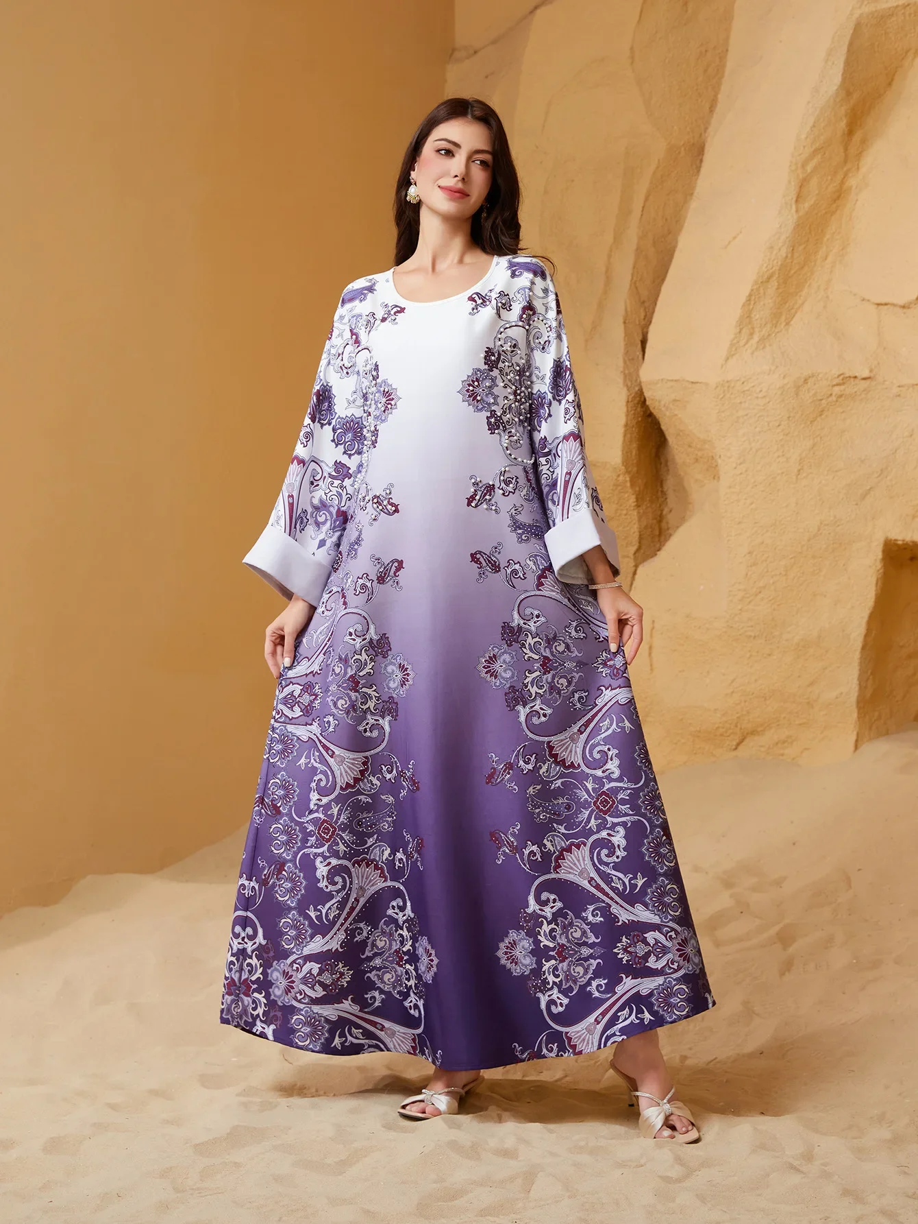 Medio Oriente transfrontaliero nuovo abbigliamento da donna musulmana veste stampa perline di diamanti caldi girocollo commercio estero all'ingrosso