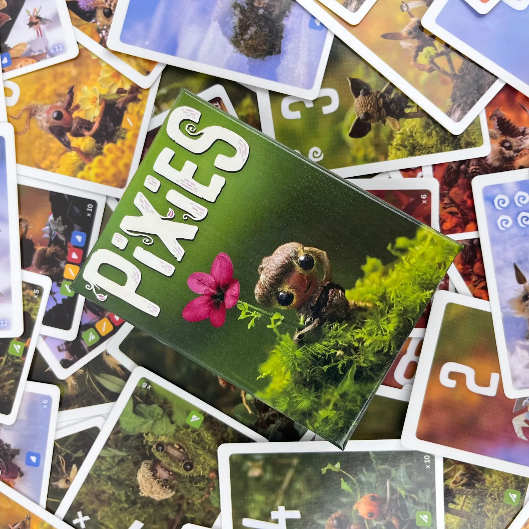 

Pixies 2-5 Player Chinese&English Four Seasons Fairy Card Game Adaptive Strategy Training Family Group Tactical Board Game