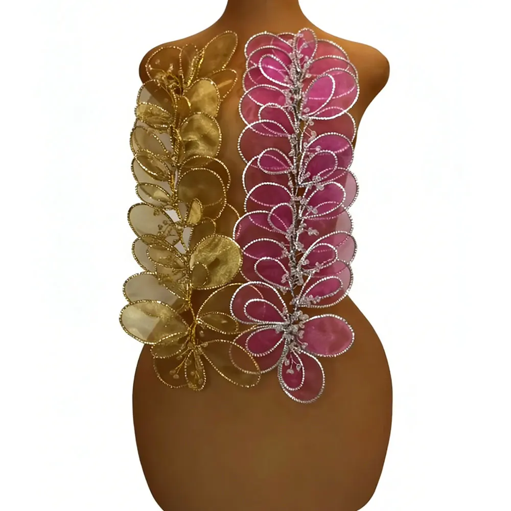 

Elegant leaf rhinestone appliqué, adorned with silver rhinestones, suitable for wedding dresses and evening gowns.