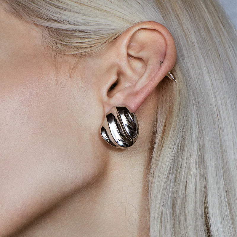 Corrugated button stud earrings for women round earrings minimalist simple jewelry new in 2025
