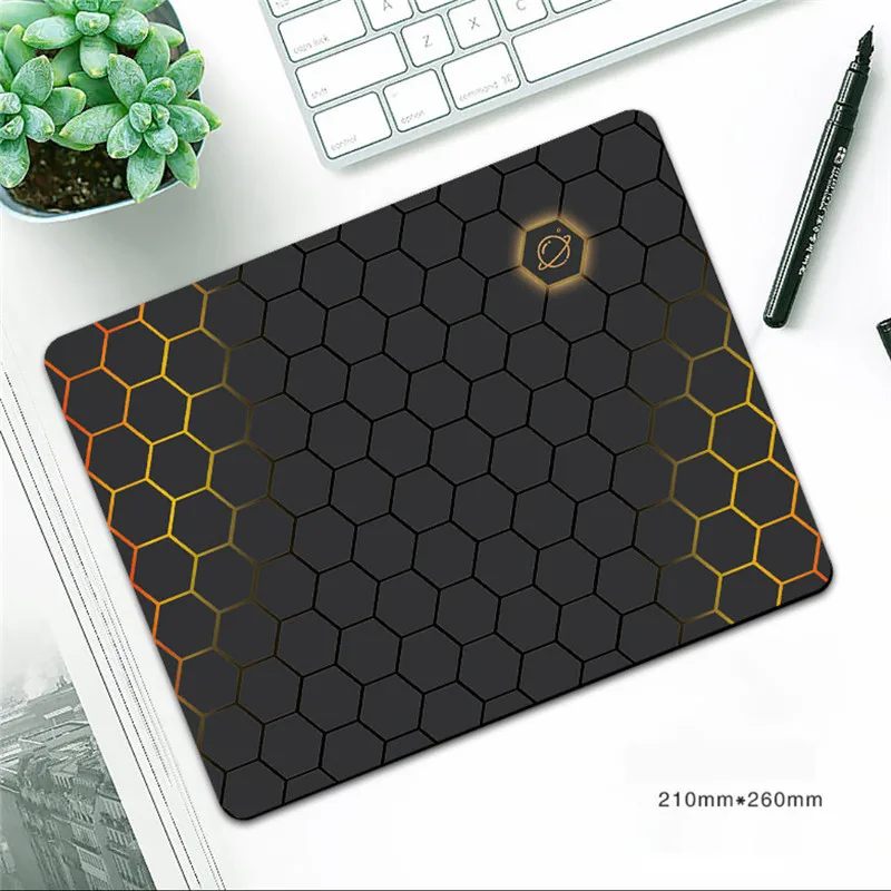 Gaming Laptops Small Mouse Pad Wrist Protector Mouse Pad Black Grid Office Supplies Desk Accessories Luxury Notebook Accessories