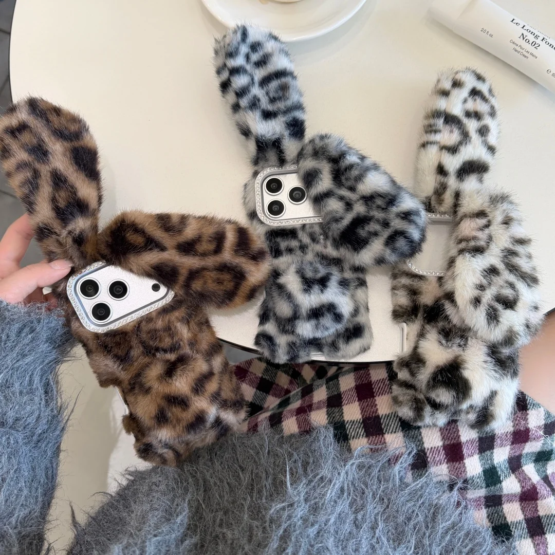 

Plush Rabbit Cute Warm Phone Case Fur Cover For Iphone 17 Pro Max 16 16e 15 14 13 X XR XS 13 mini leopard Furry Fluffy Cover﻿