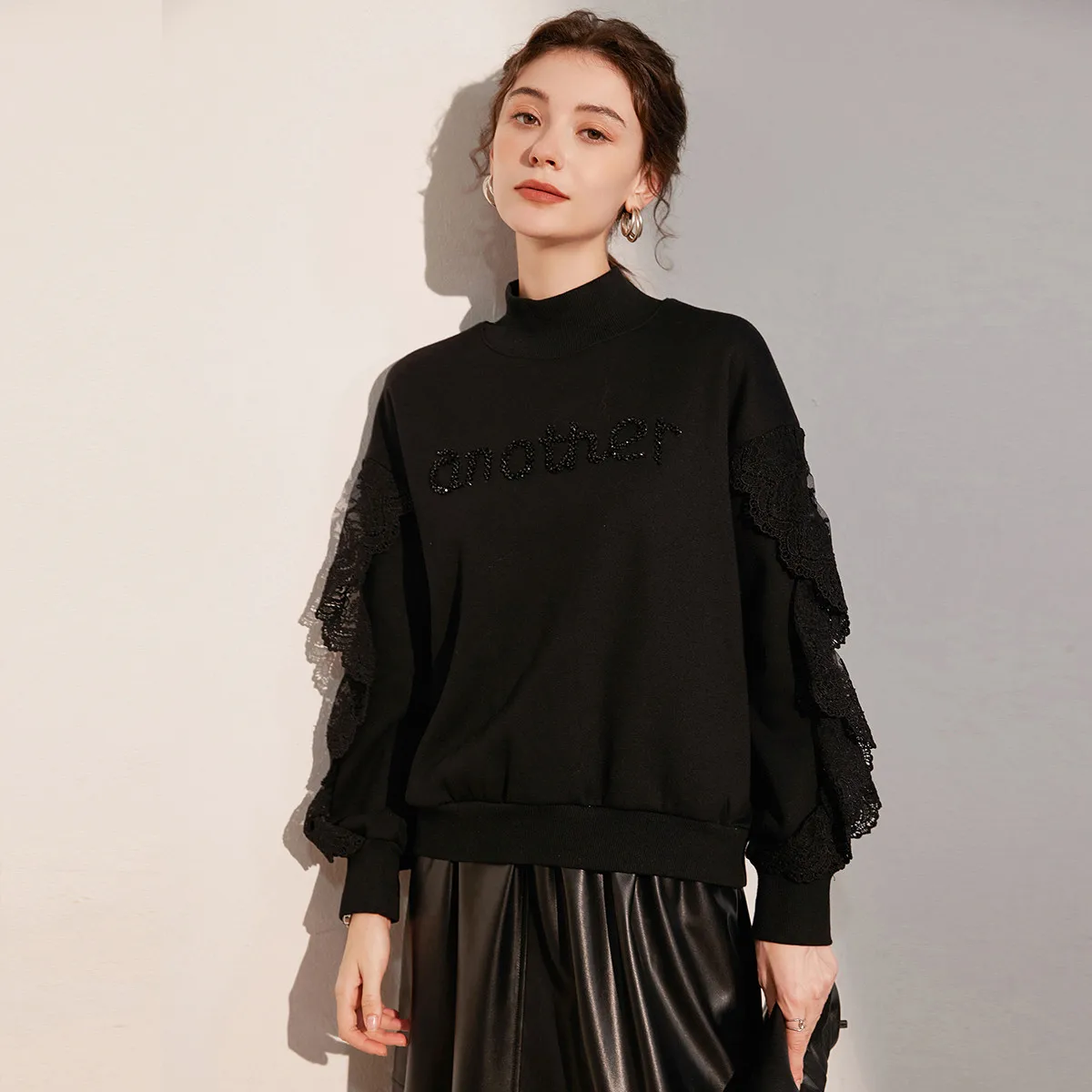 LOUIS YAO 3D Embroidered Splicing Lace Women's Sweatshirts 2025 Winter Top with Thick Velvet  Micro Elastic High Collar Hoodie