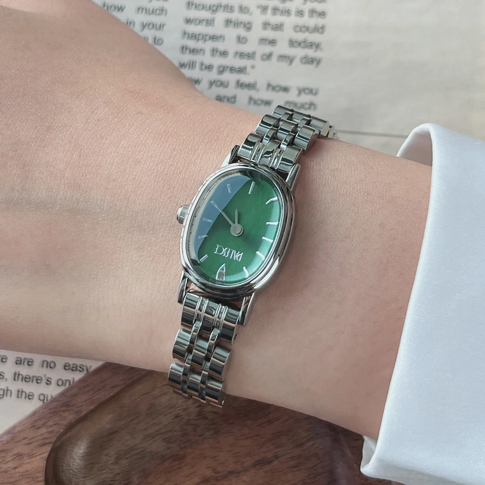 นาฬิกาข้อมือควอตซ์ผู้หญิง ดีไซน์แฟชั่นลำลอง หรูหรา ทันสมัย กันน้ำ สายสแตนเลส สไตล์ใหม่