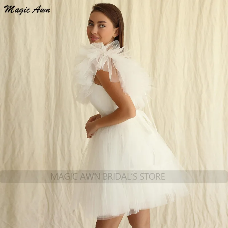 Magic Awn-vestidos de novia cortos con un hombro hinchado, minivestido bohemio con volantes y cordones en la espalda, vestidos de fiesta de boda, marfil