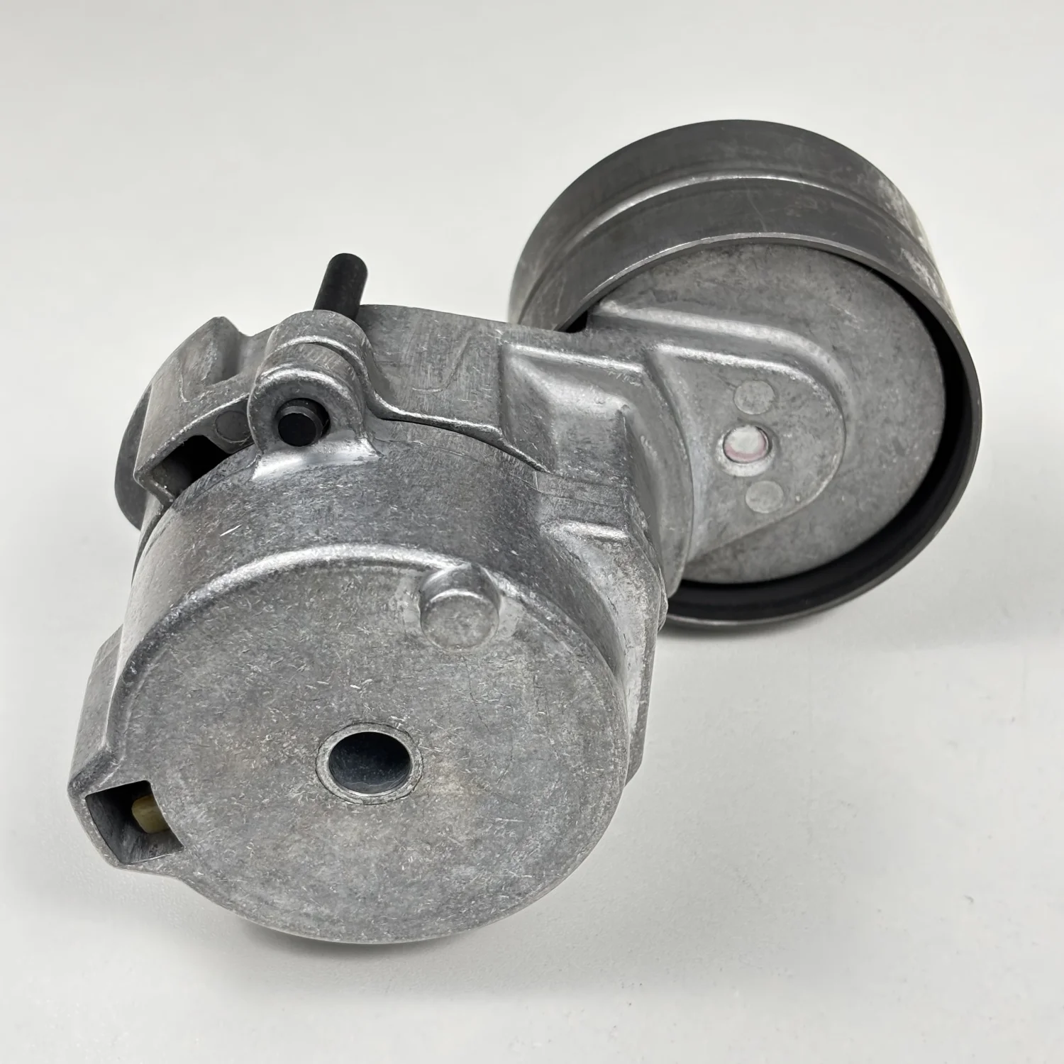 Tensioner Pulley V-Ribbed Belt 20939528 For Volvo FH12 FM12 FM9 FH16/II B12 FM