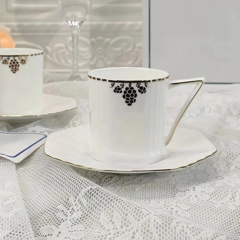 

Bone China Ceramic Tableware Cups Saucers Bowls Spoons Plates Teapots Fit for Daily Use Home Dining Afternoon Coffee and Office