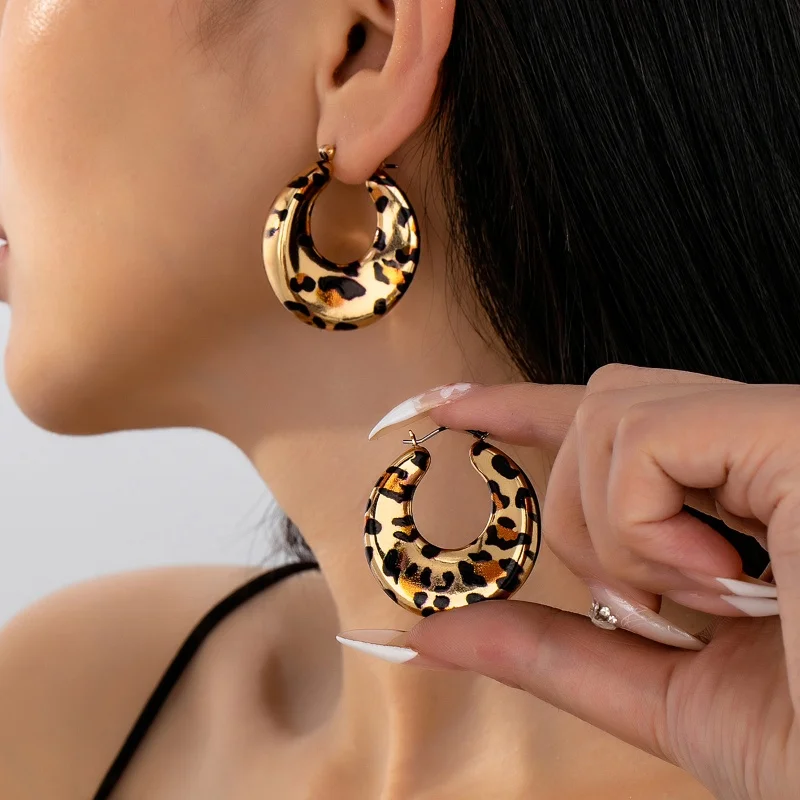 

Classic Fashion Leopard Print Circle Earrings Women's High-End Large Hoop Earrings Daily Party Travel Jewelry Accessories