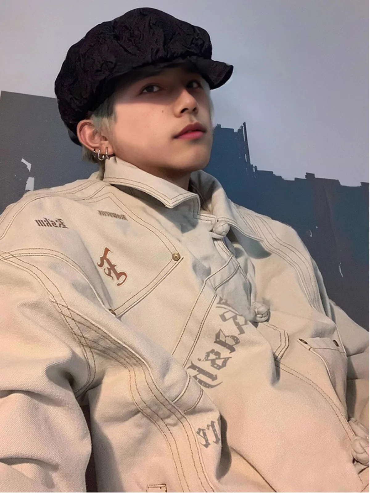 

Повседневная мужская джинсовая куртка в американском стиле, весна-осень-зима, винтажная куртка-бомбер свободного кроя с длинными рукавами, молодежная энергия