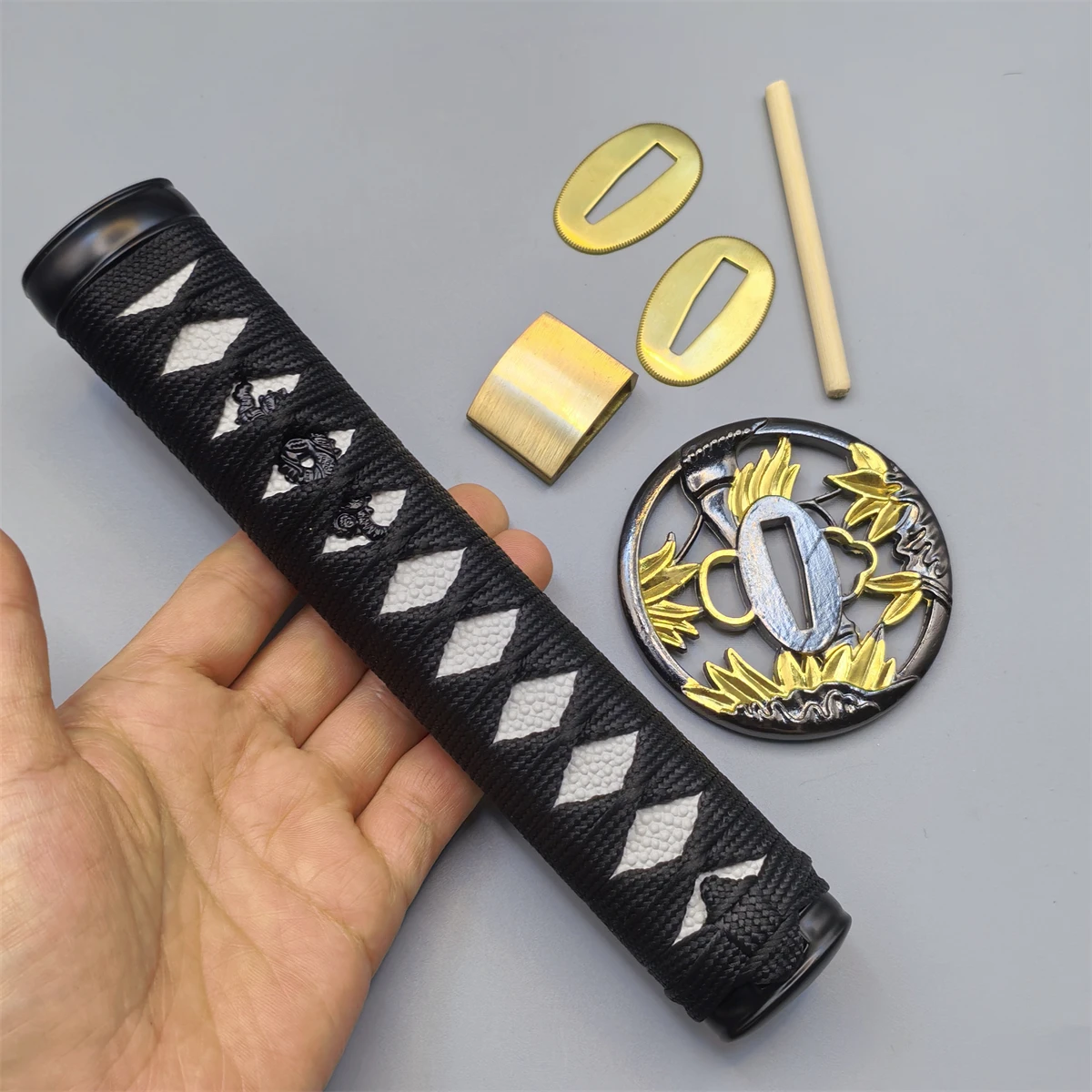 Image of 20cm Griff Tsuka für Japanisches Samurai Katana/Wakizashi Schwert Zubehörset Tsuba Habaki Seppa Beschläge